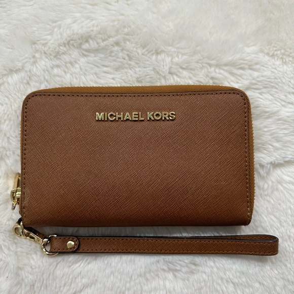 MICHAEL KORS BROWN WALLET/ WRISTLET - Picture 1 of 5